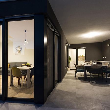 Modern 3-Bedroom Villa With A Private Pool 普拉 外观 照片